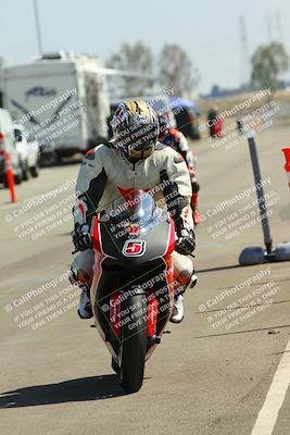 media/Sep-20-2025-TrackDaz (Sat) [[27f0cde673]]/Around the Pits/